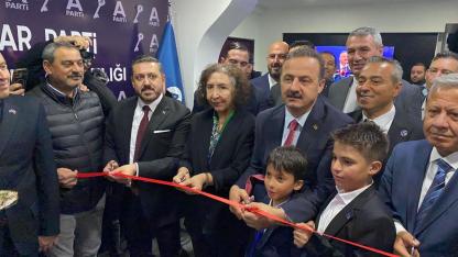 Ağıralioğlu Afyonkarahisar’da İl Başkanlığı Binasını Açtı: “Vatandaşın Derdine Derman Olacak”