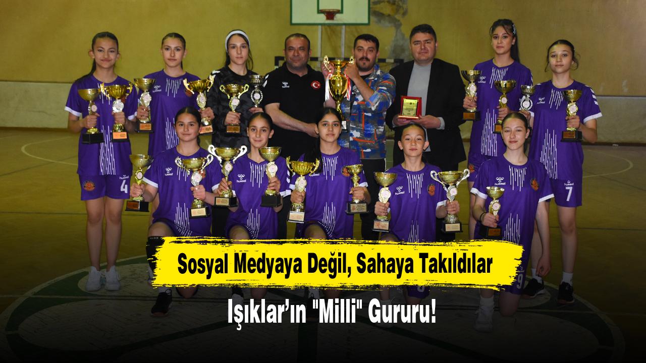 Sosyal Medyaya Değil, Sahaya Takıldılar: Işıklar’ın "Milli" Gururu!