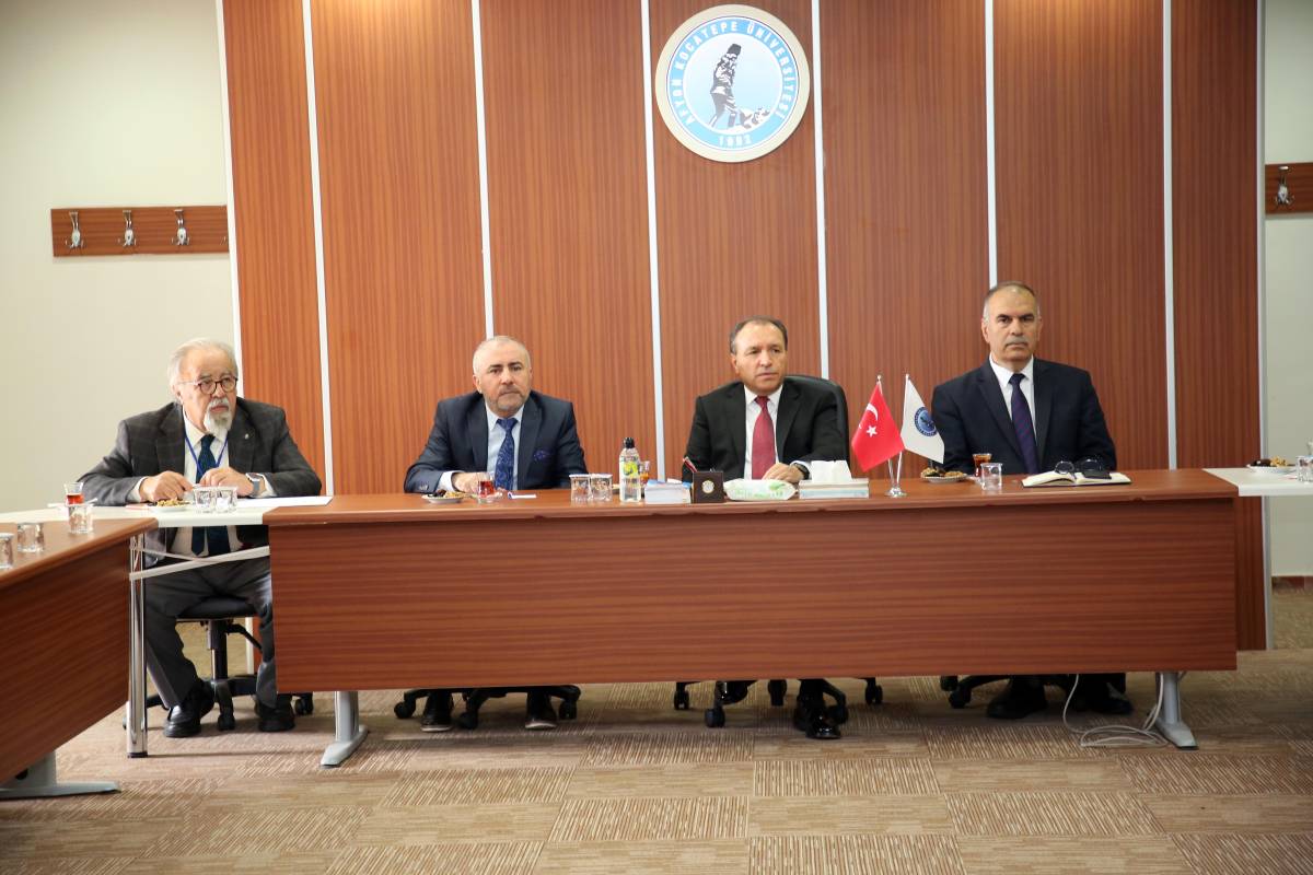 AKÜ Fen-Edebiyat Fakültesi İlişkin Akreditasyon Değerlendirme ve Çıkış Toplantısı Gerçekleştirildi