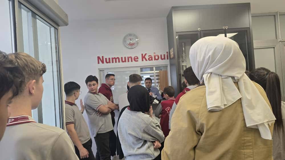 Afyonkarahisar Rahmiye Sara Palalı Teknik Koleji'nden Gıda Kontrol Laboratuvarına Teknik Gezi