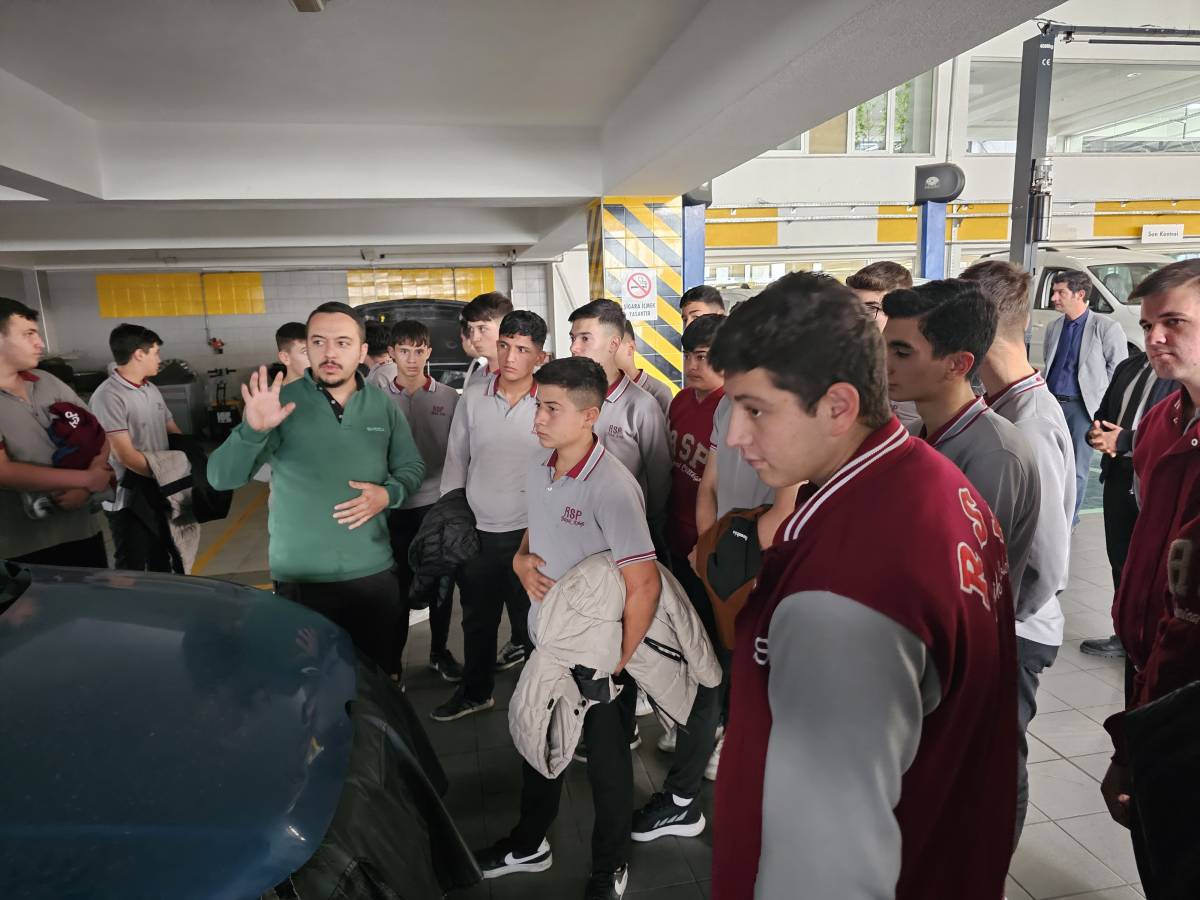 Afyonkarahisar Rahmiye Sare Palalı Teknik Koleji’nden DEMOTO Yetkili Servisine Teknik Gezi