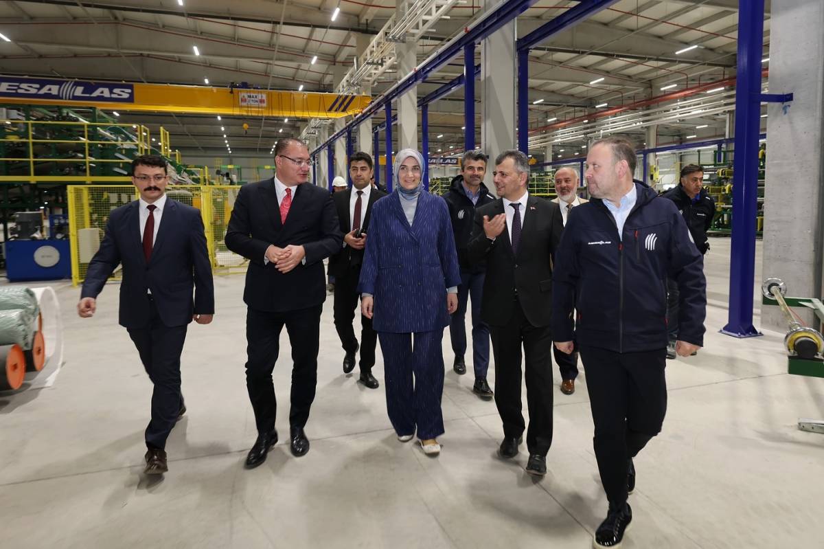 Vali Yiğitbaşı, Emirdağ OSB’de Seri Üretime Başlayan Lastik Fabrikasını Ziyaret Etti