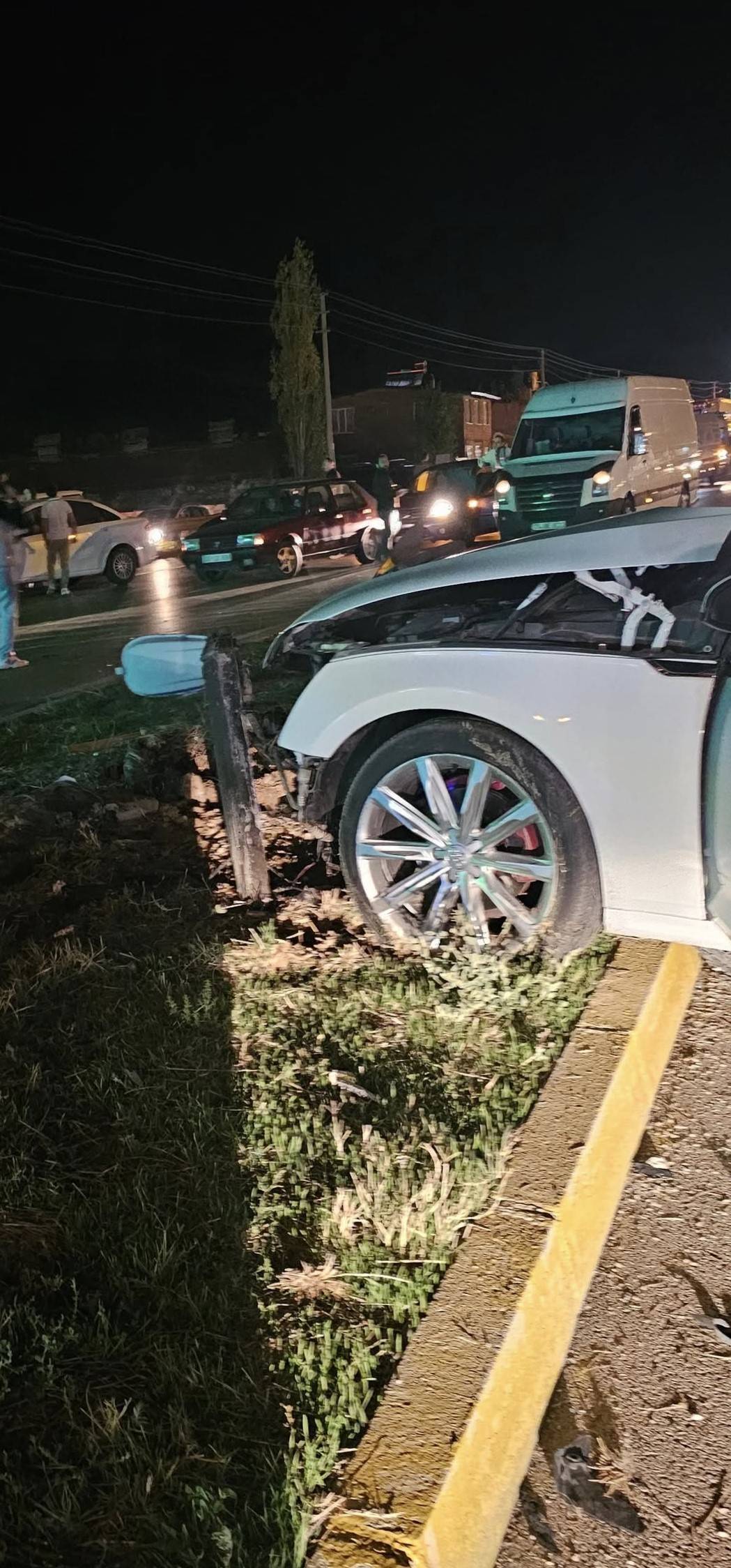 Afyonkarahisar-Antalya Karayolunda Korkunç Kaza: Ölü Ve Yaralılar Var