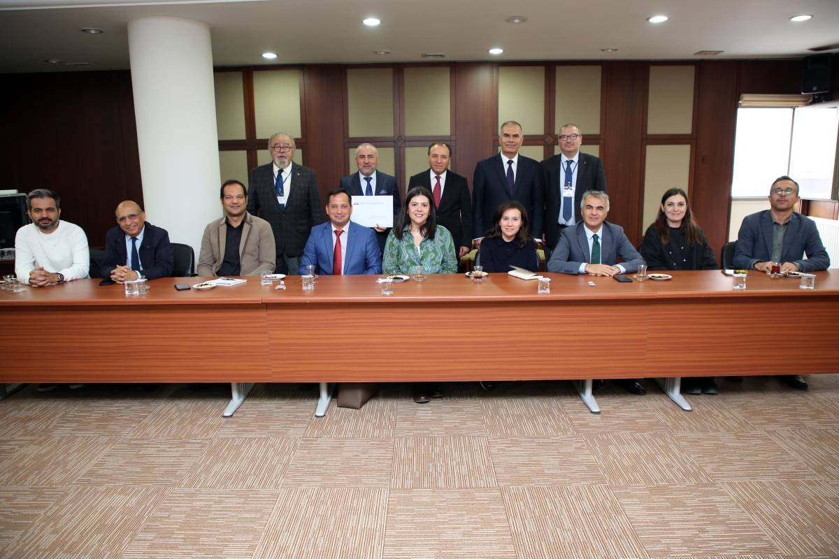 AKÜ Fen-Edebiyat Fakültesi İlişkin Akreditasyon Değerlendirme ve Çıkış Toplantısı Gerçekleştirildi