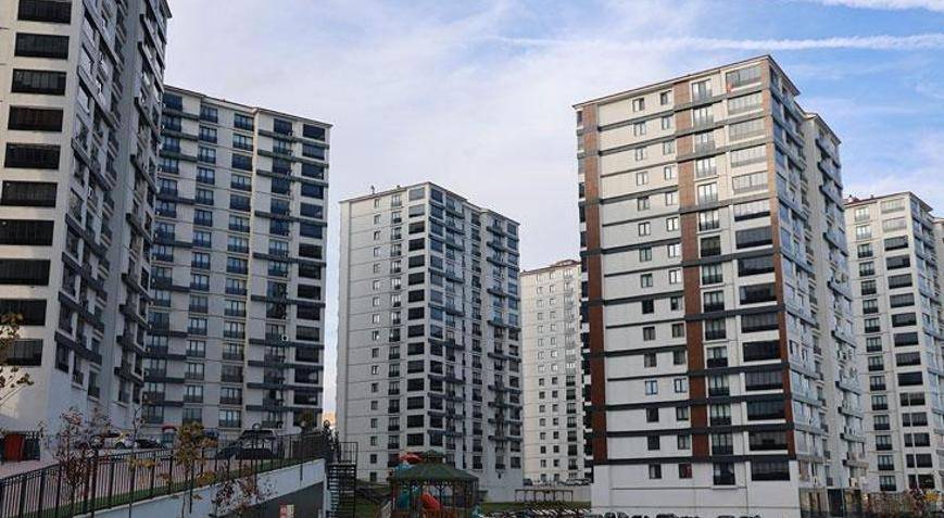 Elazığ'da Bir Site Sakinleri 27 Bin TL'lik Aidat Ücretine İsyan Etti!