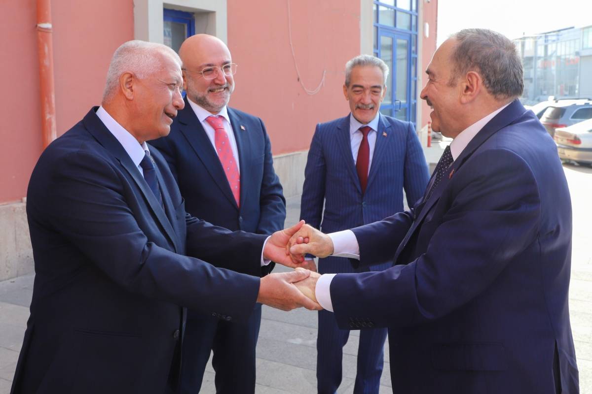 Afyonkarahisar AK Parti Teşkilatı Eski Bakan Veysel Eroğlu İle ESOB’u Ziyaret Etti