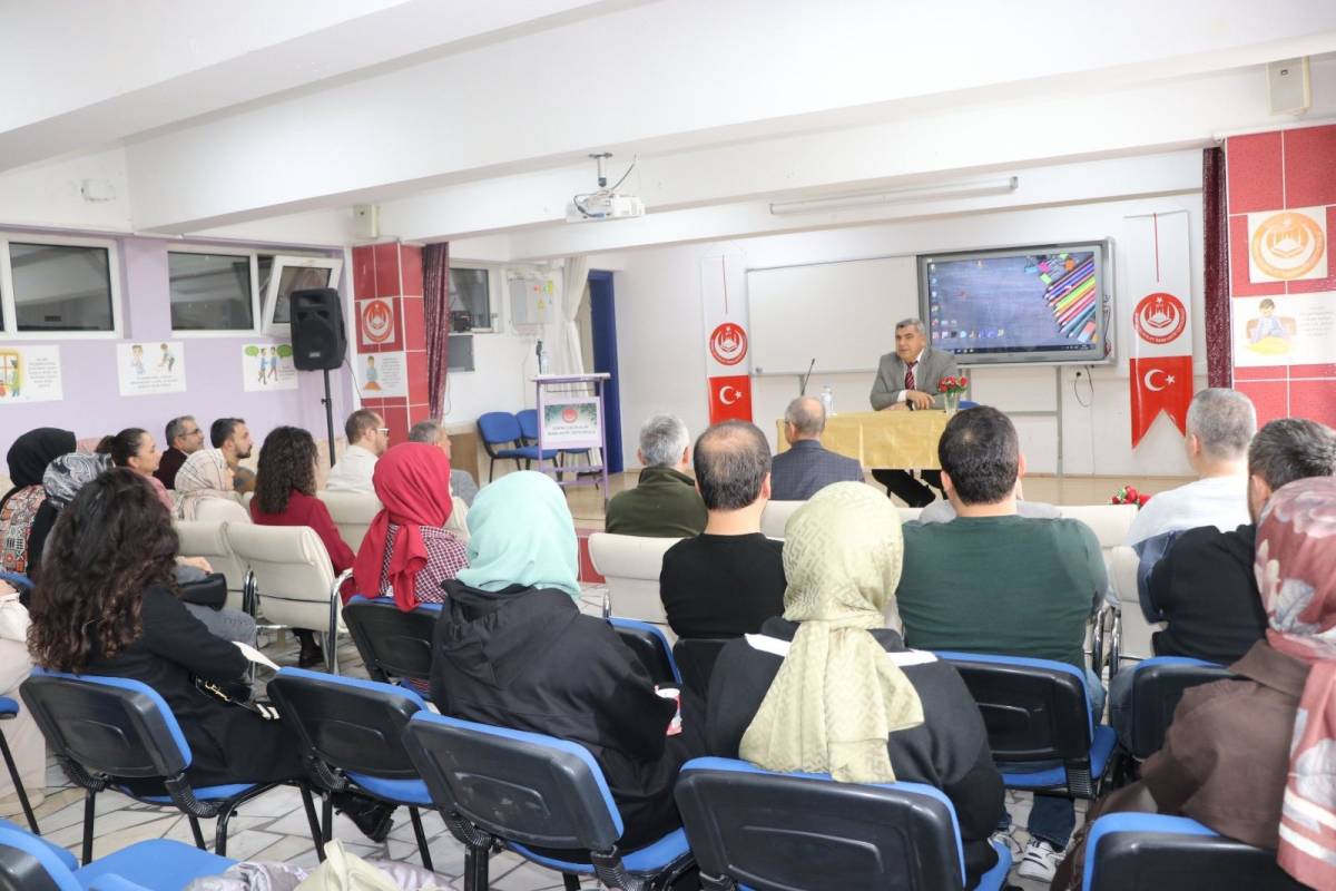 Afyonkarahisar’da Hedef YKS ve LGS Proje Çalıştayı Düzenlendi