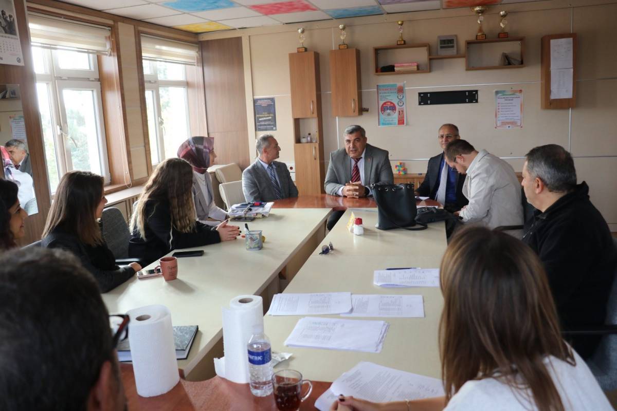 Afyonkarahisar’da Hedef YKS ve LGS Proje Çalıştayı Düzenlendi