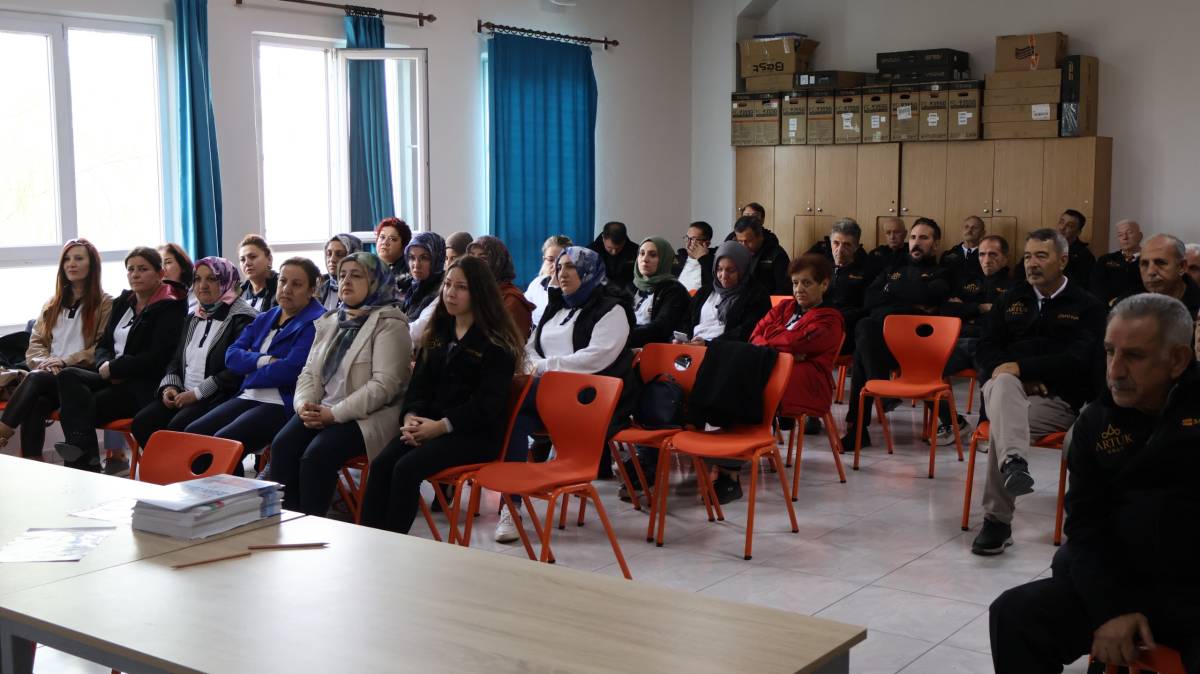 Batı Tur Şoför ve Hostes Personellerine 