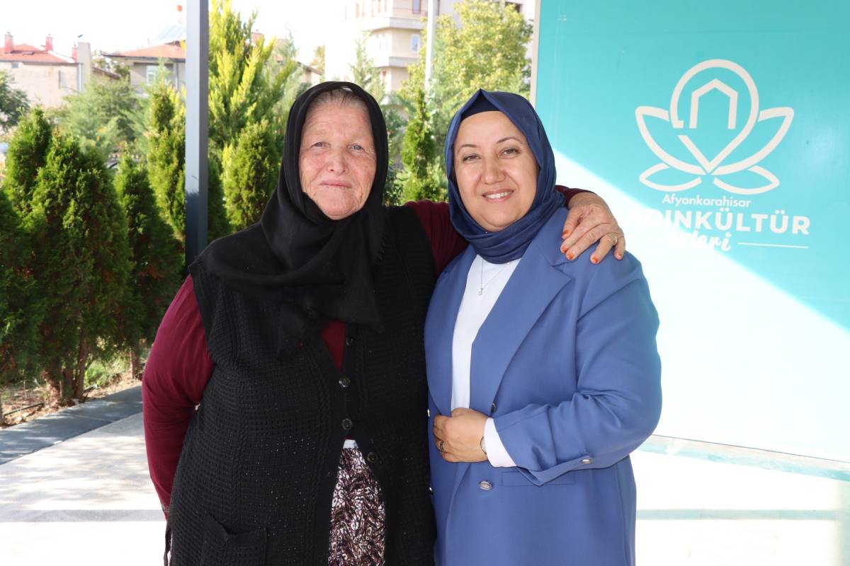 İscehisar'da Kadınlara Özel Halk Günü Buluşmaları Sürüyor