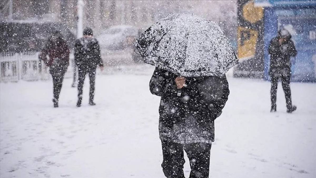 Meteoroloji'den Kar ve Fırtına Alarmı! İstanbul'a Kar Ne Zaman Yağacak? 18 İle Sarı Kodlu Uyarı