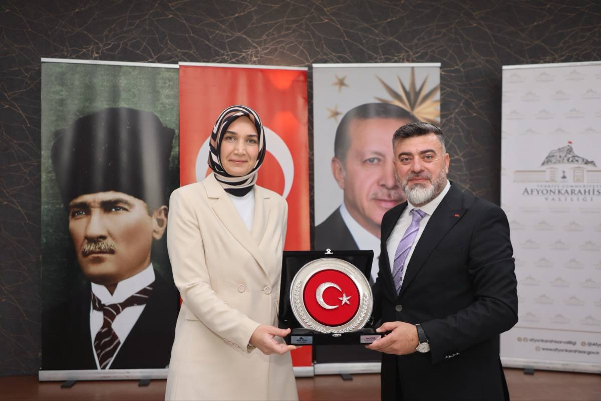 Vali Yiğitbaşı, Muhtarlarla Bir Araya Geldi