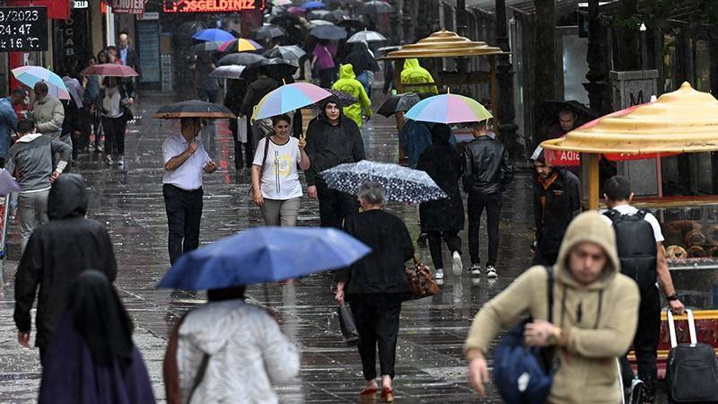 SON DAKİKA | Meteoroloji’den Turuncu ve Sarı Kodlu Uyarı! İstanbul dahil 8 il alarma geçti: Şiddetli Yağış ve Fırtına Geliyor!