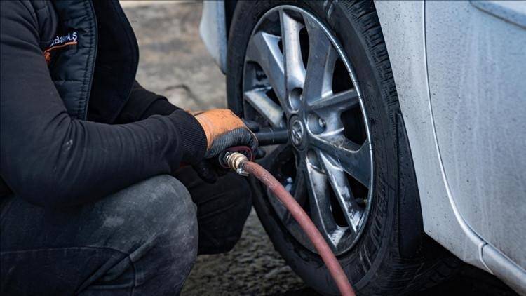 Ticari Taşıtlarda Zorunlu Kış Lastiği Uygulaması İçin Son Günler! Cezası Ne  Kadar?