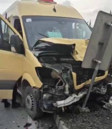 Son Dakika- Başakşehir’de Yolcu Minibüsünün de Karıştığı Zincirleme Kaza Çok Sayıda Yaralı Var!