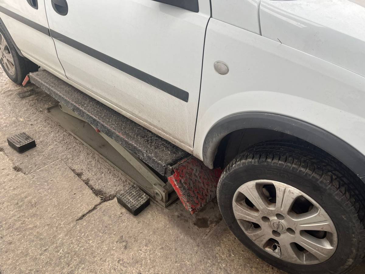 Afyonkarahisar’da Kış Lastiği Uygulaması Başladı: 15 Kasım'dan Sonra Cezalar Geliyor