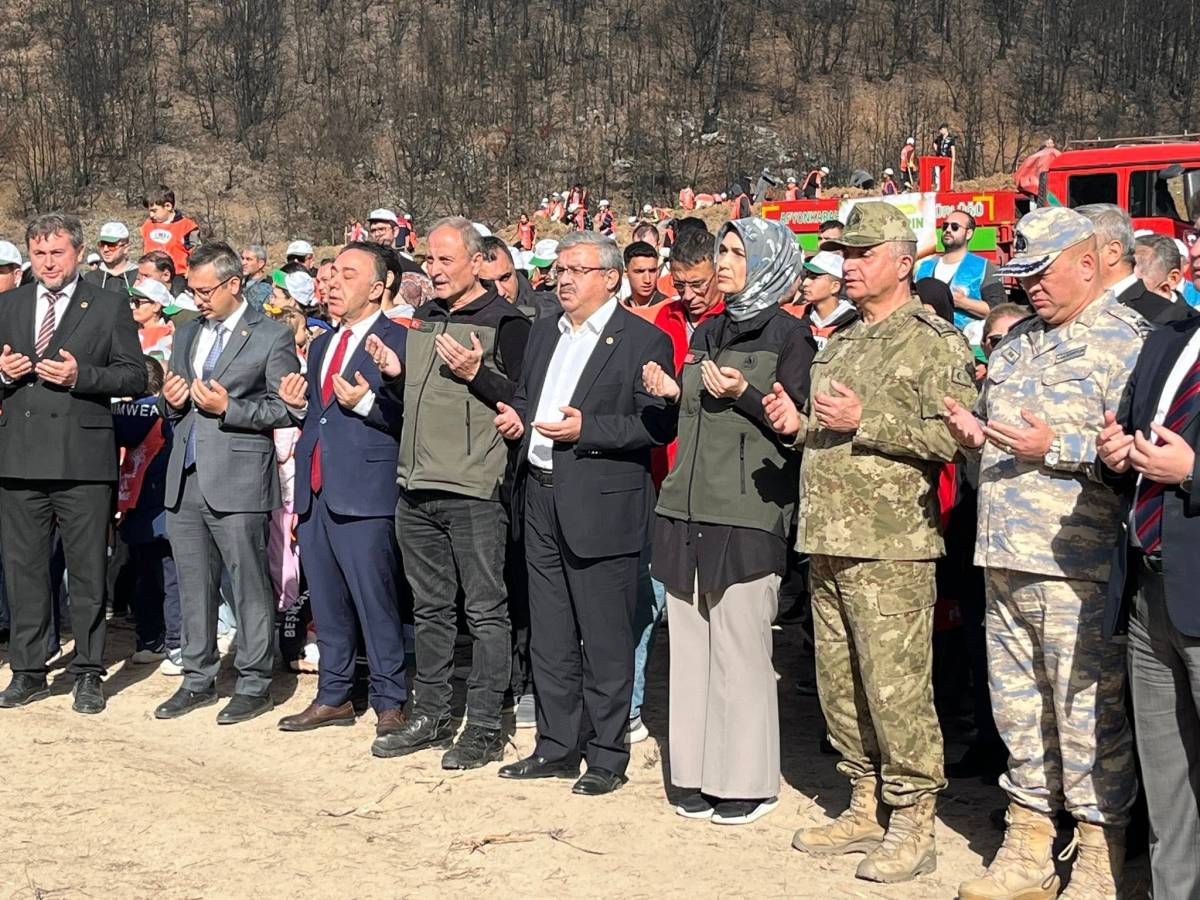 Afyonkarahisar’da Toprakla Buluşan Fidanlar, Geleceğe Nefes Oldu