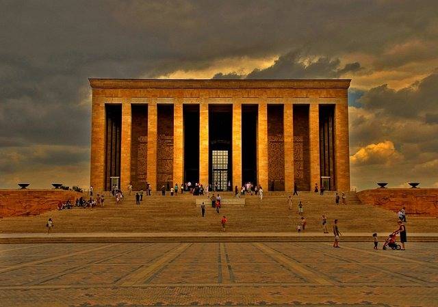 Anıtkabir’de Ziyaretçi Rekoru: Son Dört Yılın En Yüksek Rakamı 2024’te