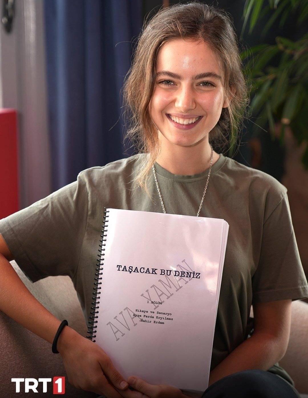 Taşacak Bu Deniz’in Eleni’si Ava Yaman Kimdir?