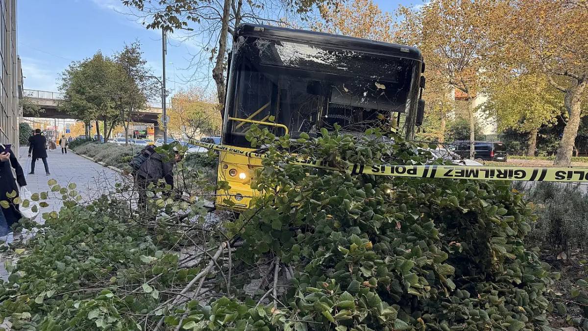 Beşiktaş’ta Feci Olay: Direksiyon Başında Kalp Krizi Geçiren İETT Şoförü Hayatını Kaybetti!