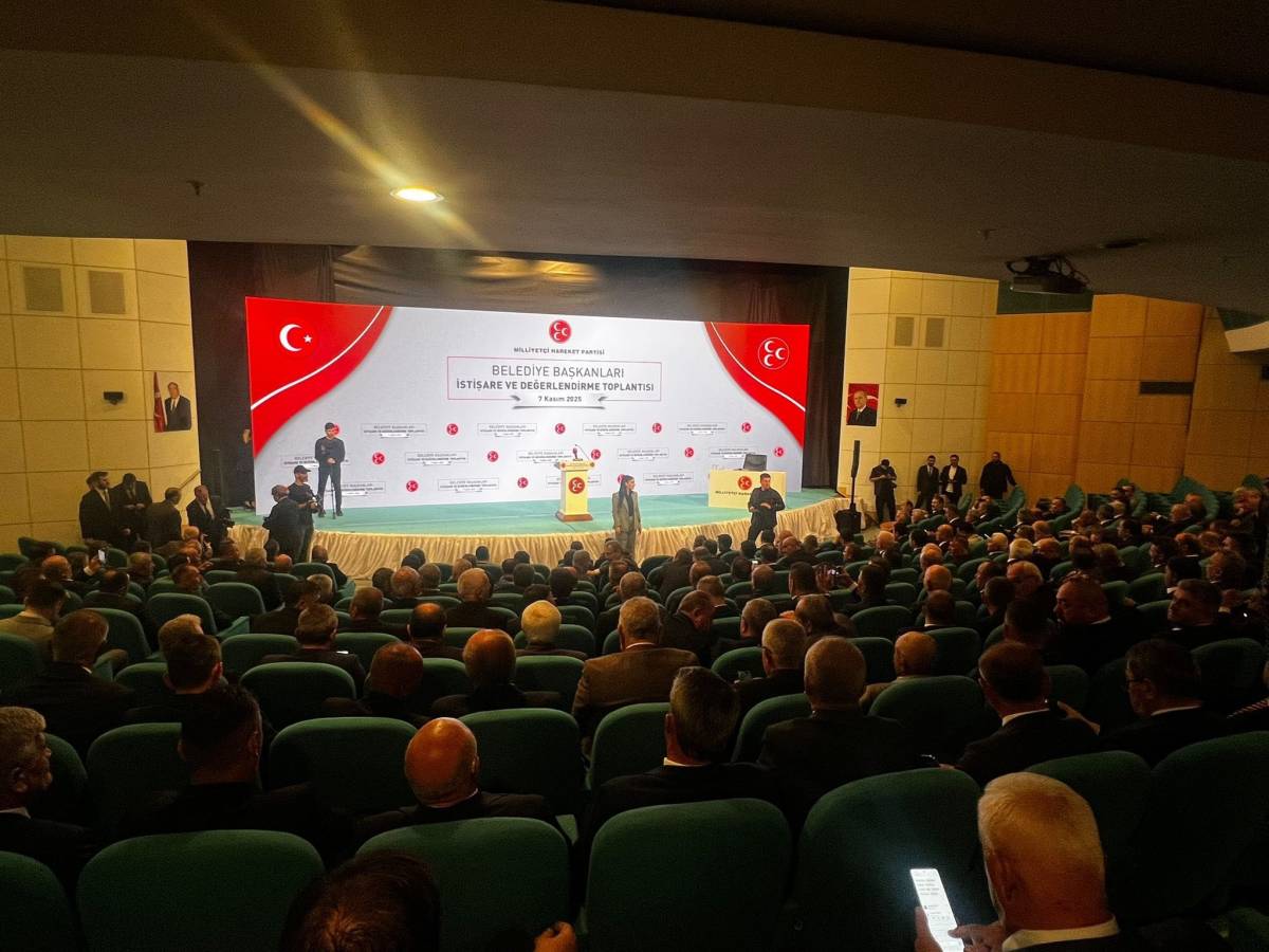 Başkan Özaşkın, Ankara’daki MHP Belediye Başkanları Toplantısına Katıldı