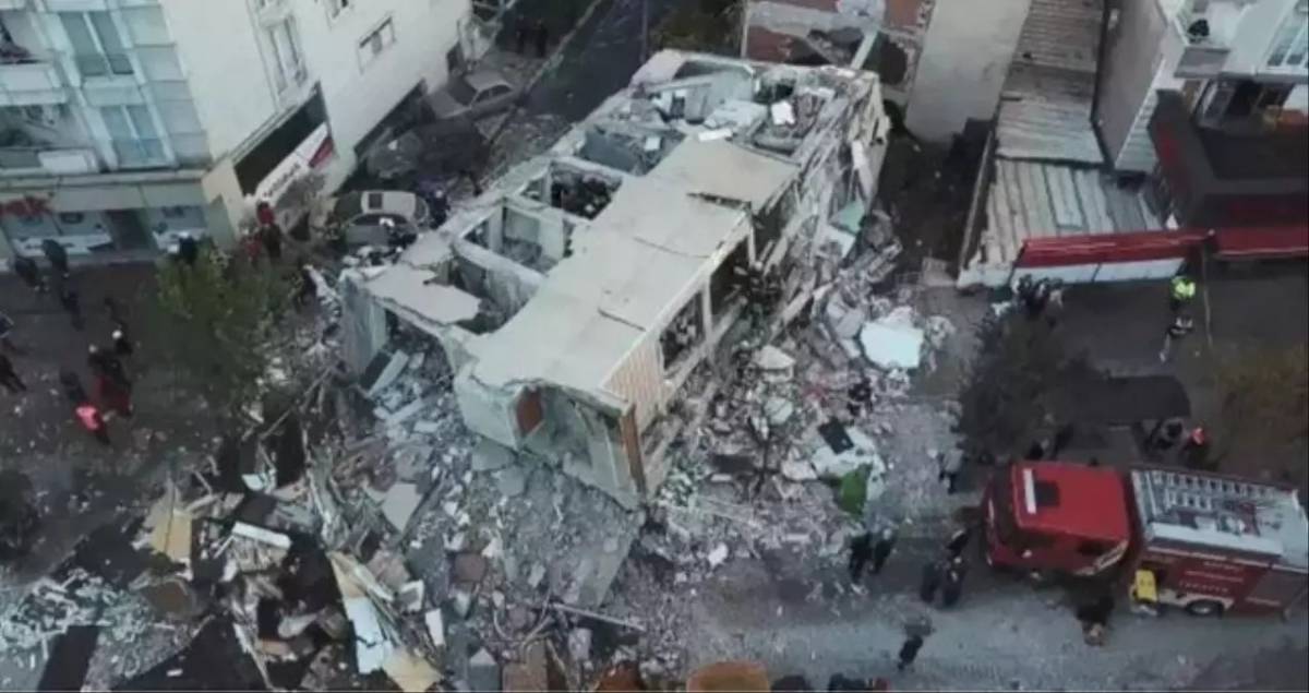 Aileden Geride Sadece Dilara Kaldı! Dedesi Konuştu: Hastaneden Çıkar Çıkmaz Mezarlığa Gitti!