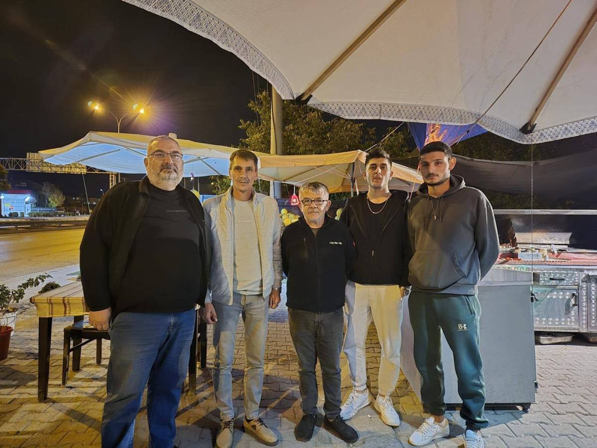 MHP Dazkırı İlçe Teşkilatından Esnaf Ziyareti