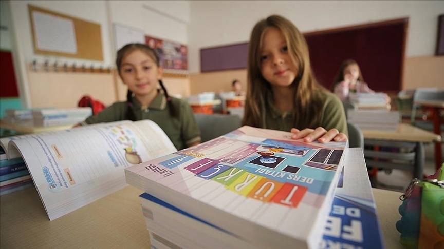 Ara Tatil 2025 Kaldırılacak mı? Bakan Yusuf Tekin’den Açıklama Geldi!