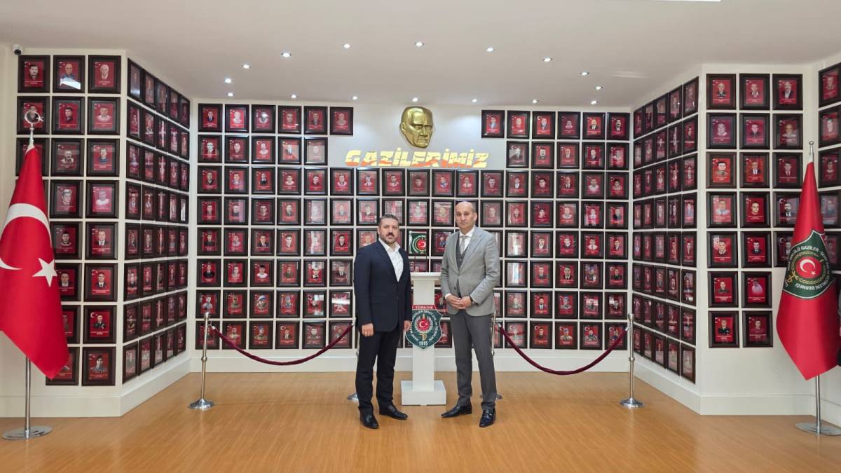 Anahtar Parti Afyonkarahisar İl Başkanlığı: