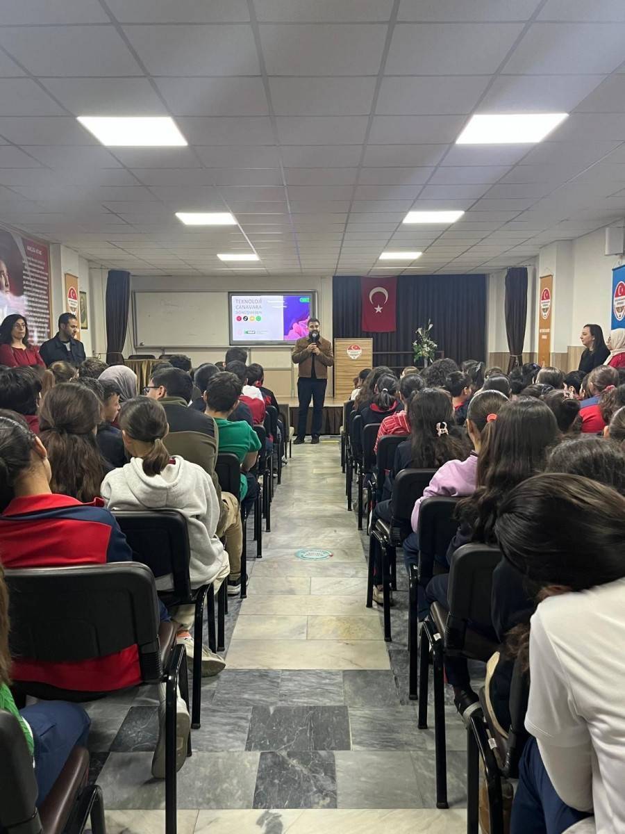 AFSÜ Hastanesi Başhekimi Balcı Ortaokul Öğrencilerine Yeşil Vatan’ı Anlattı