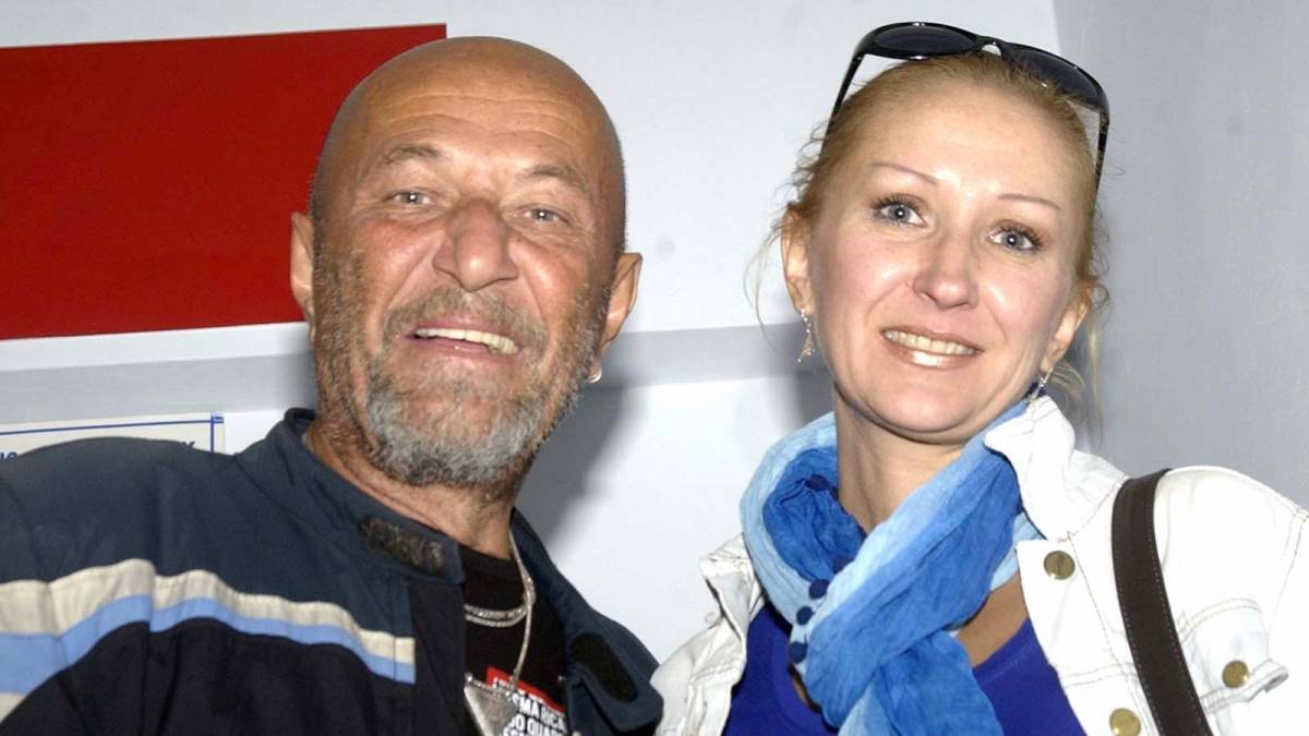 Usta Oyuncu Coşkun Göğen Hastaneye Kaldırıldı: “Yalnızlık Zor, 16-17 Kilo Verdım”