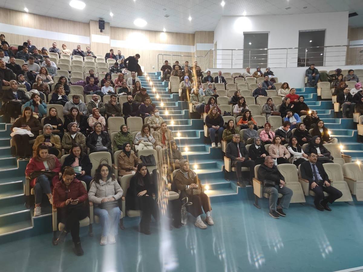 Afyonkarahisar’da İnsan Ticaretiyle Mücadele Farkındalık Toplantısı Düzenlendi