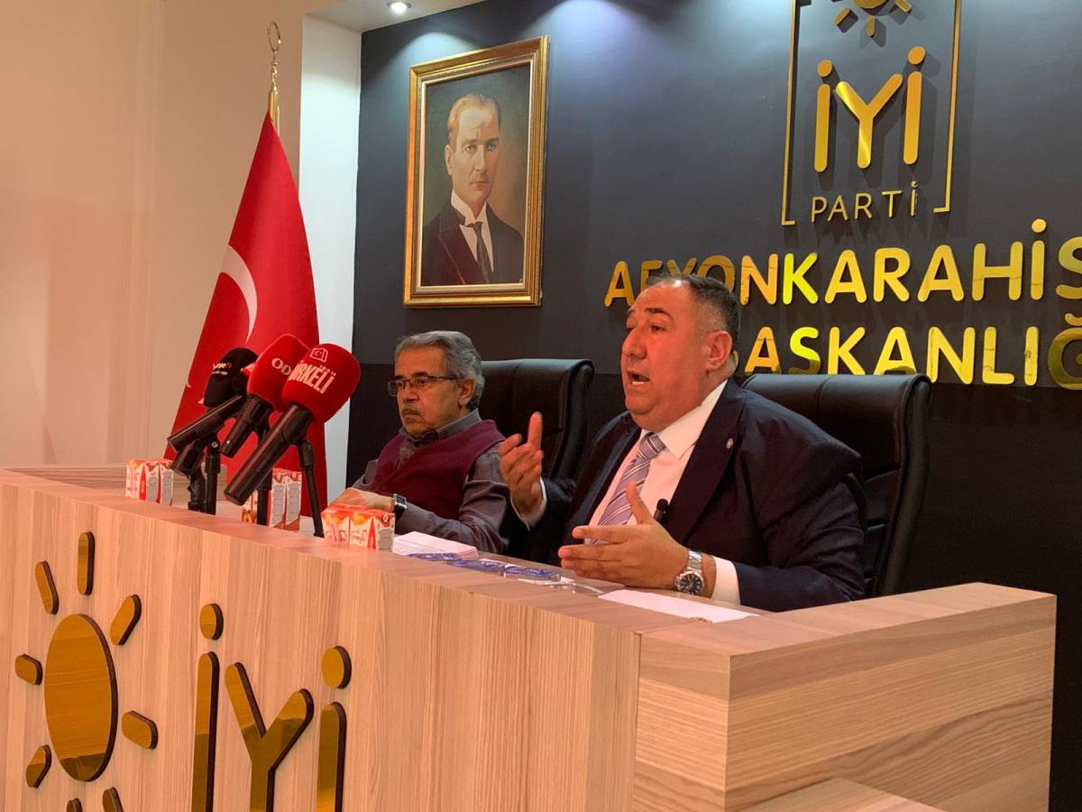Başkan Mısırlıoğlu: “Bu Ülke Büyük Bir Savrulmanın İçinde, Millet Her Gün Biraz Daha Eziliyor”