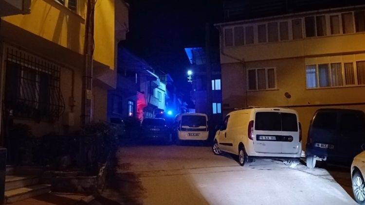 Bursa'da Dehşet Veren Ölüm: Giriş Katında Kübra Aybey, Çatı Katında Babası Nazmi Aybey Ölü Bulundu!