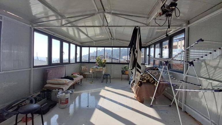 Bursa'da Dehşet Veren Ölüm: Giriş Katında Kübra Aybey, Çatı Katında Babası Nazmi Aybey Ölü Bulundu!