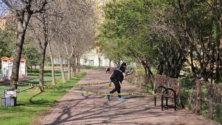 Kayseri’de Şok Olay: Evlilik Teklifi Reddedilen Kadın Parkta Eski Komşusunu Vurdu!