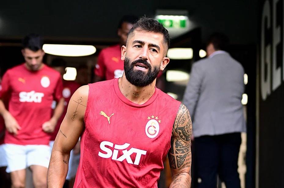 Süper Lig’de Sürpriz Ayrılık: Kerem Demirbay Eyüpspor’dan Ayrılmaya Hazırlanıyor!