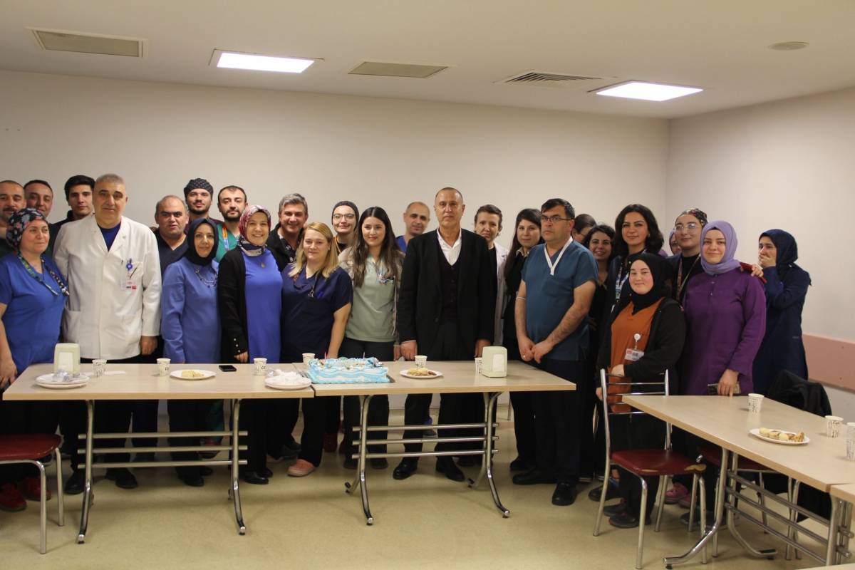 Afyonkarahisar Devlet Hastanesi’nden Anestezi Teknisyenleri Günü Kutlaması