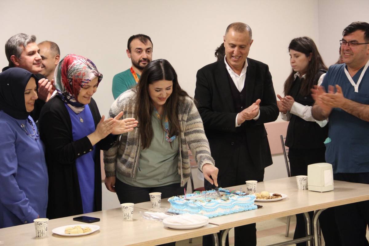 Afyonkarahisar Devlet Hastanesi’nden Anestezi Teknisyenleri Günü Kutlaması
