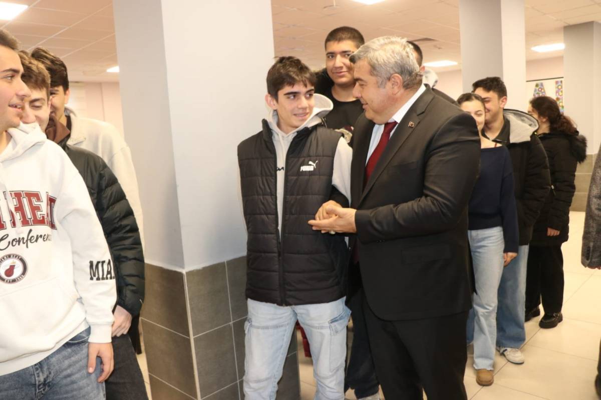 Afyonkarahisar’da Başarıya Giden Yolda Moral Kahvaltısı ve Kar Topu Keyfi