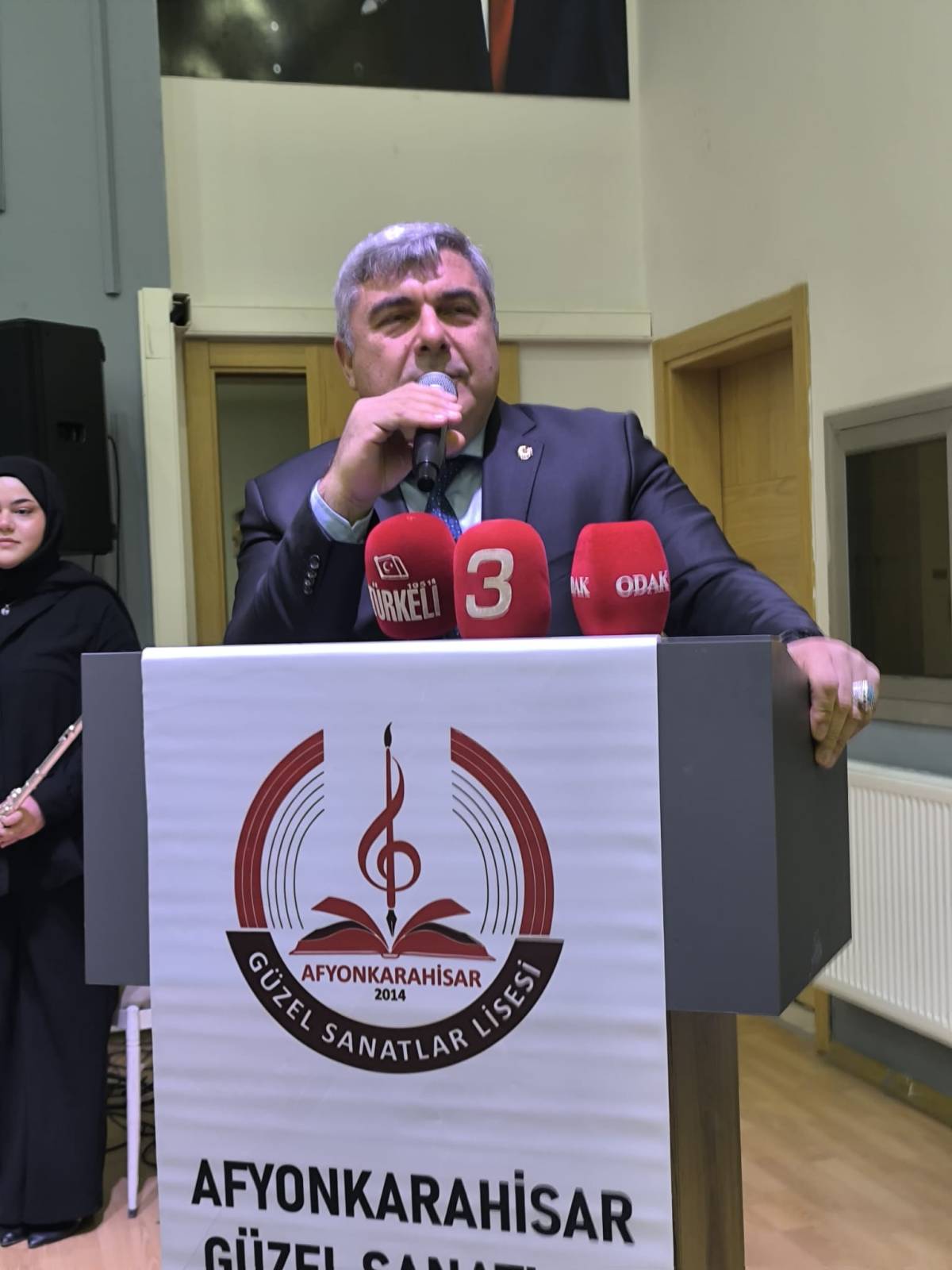 Afyonkarahisar’da Usta Sanatçı Hacıoğulları ve GSL Öğrencileri Kulakların Pasını Sildi