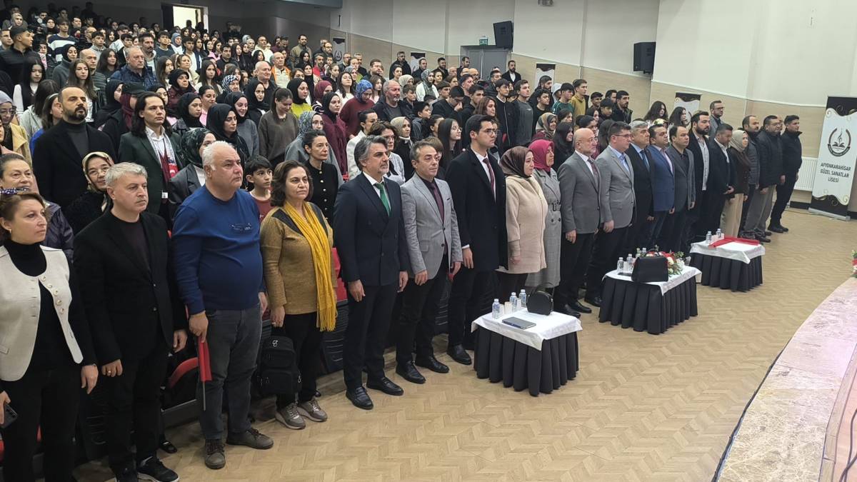 Afyonkarahisar’da Usta Sanatçı Hacıoğulları ve GSL Öğrencileri Kulakların Pasını Sildi