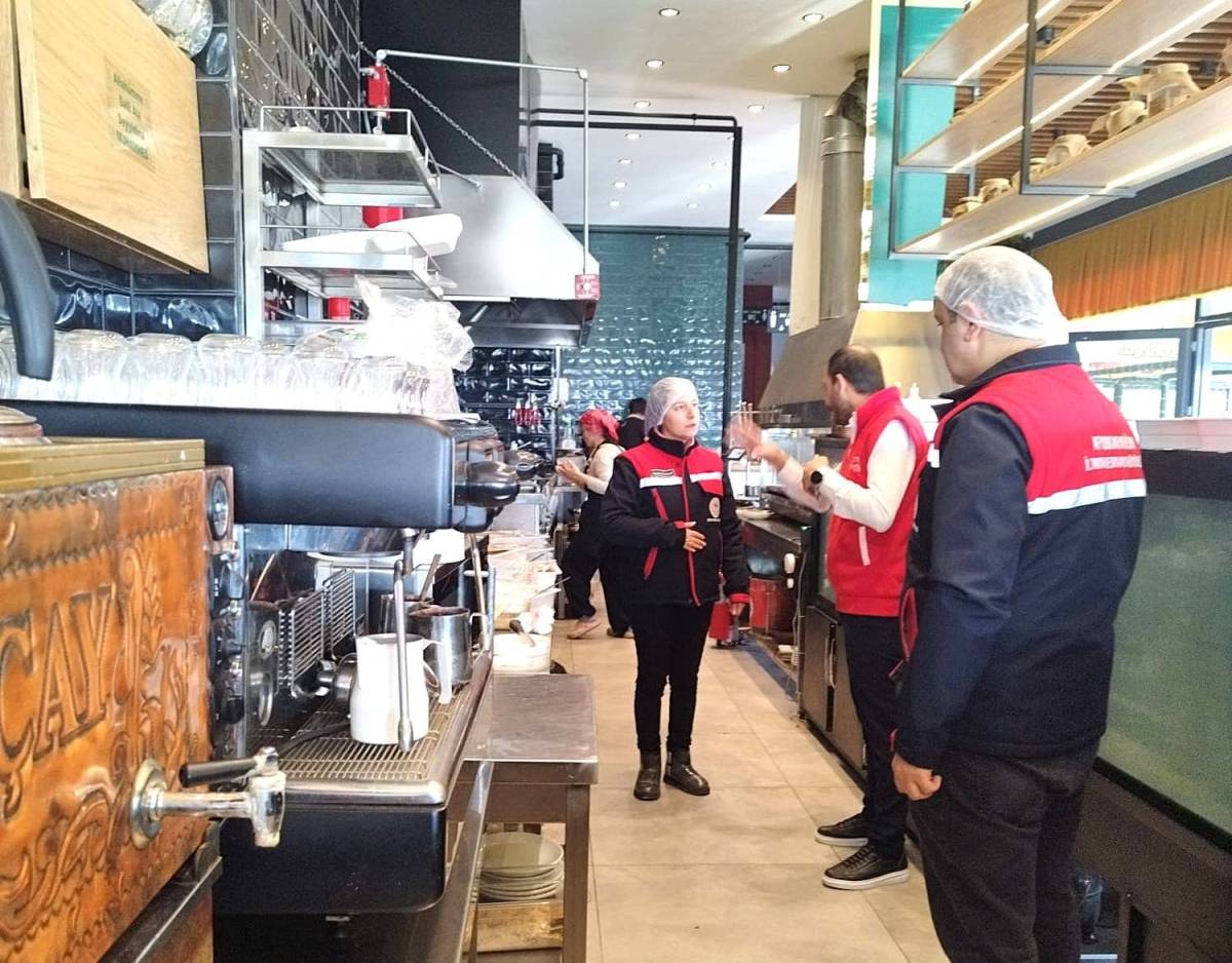 Afyonkarahisar’da Yılbaşı Öncesi Gıda Denetimleri Sıklaştırıldı