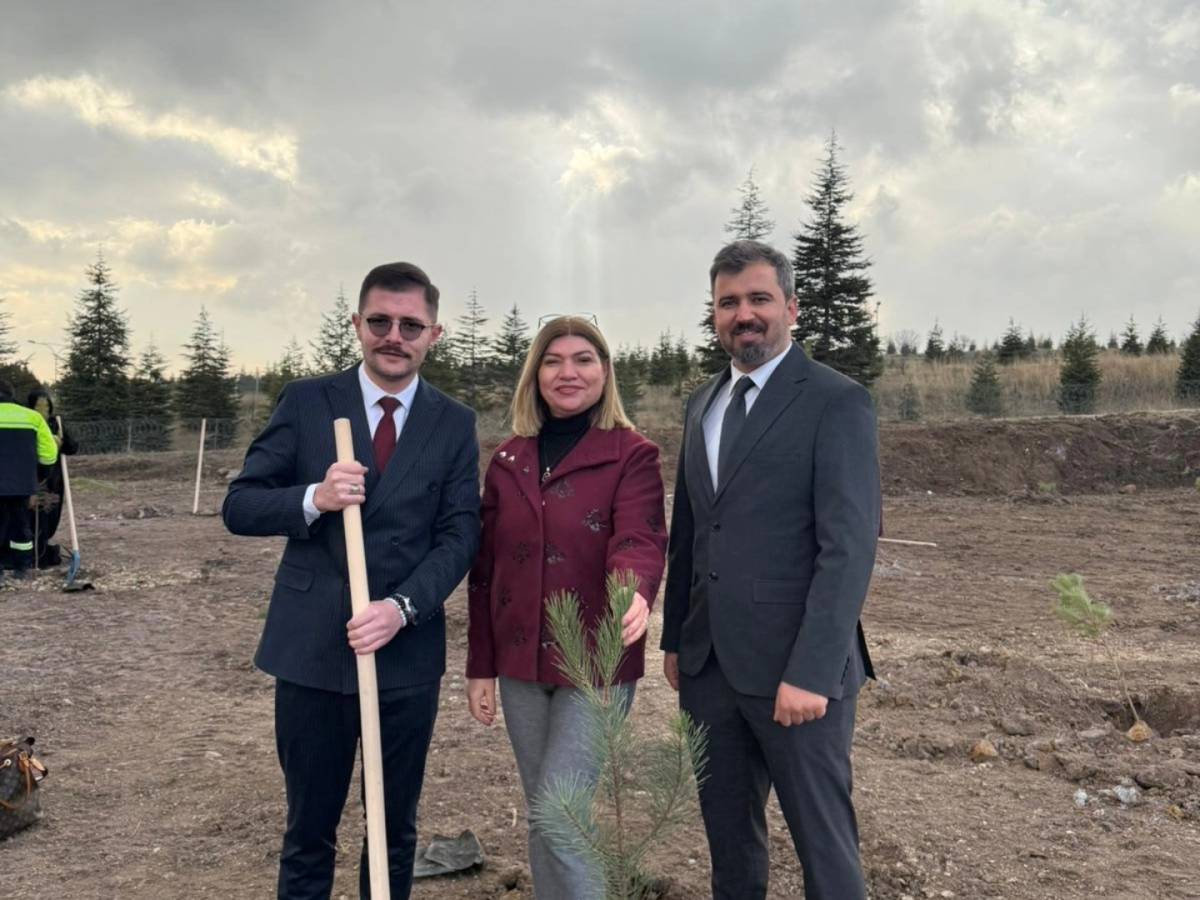 AK Parti Afyonkarahisar İl Gençlik Kolları Yönetiminden Türk Dünyası Hatıra Ormanı Programına Katılım