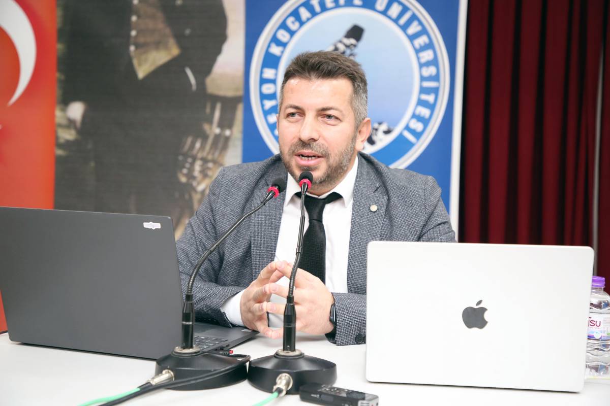 AKÜ’de “Türk Devletleri Teşkilatının Türk Birliğine Dönüşme İmkânı” Değerlendirildi