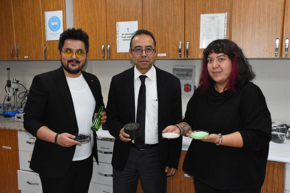 AKÜ’den Çevre Dostu Devrim: Atıklar Asfaltı Güçlendirdi, Yol Ömrü 30 Yıla Çıktı