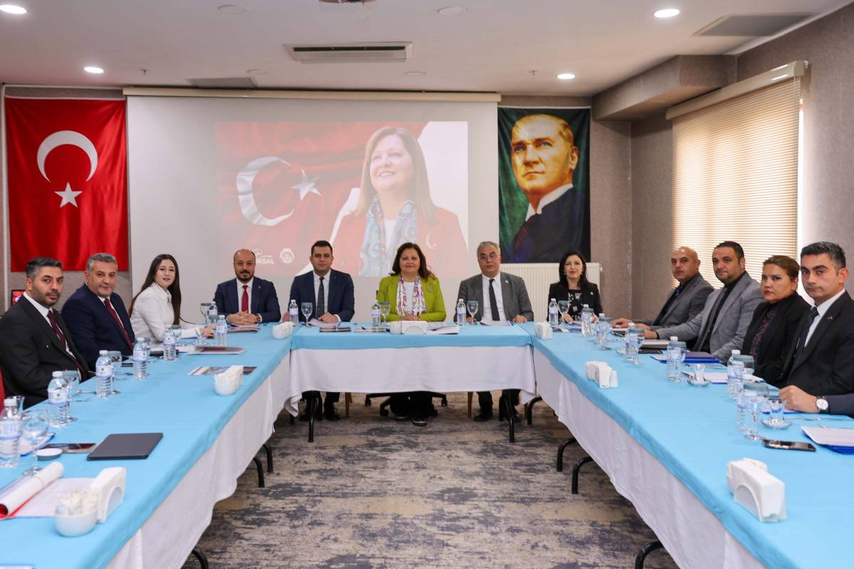 Başkan Köksal, Birim Müdürleriyle Toplantı Gerçekleştirdi