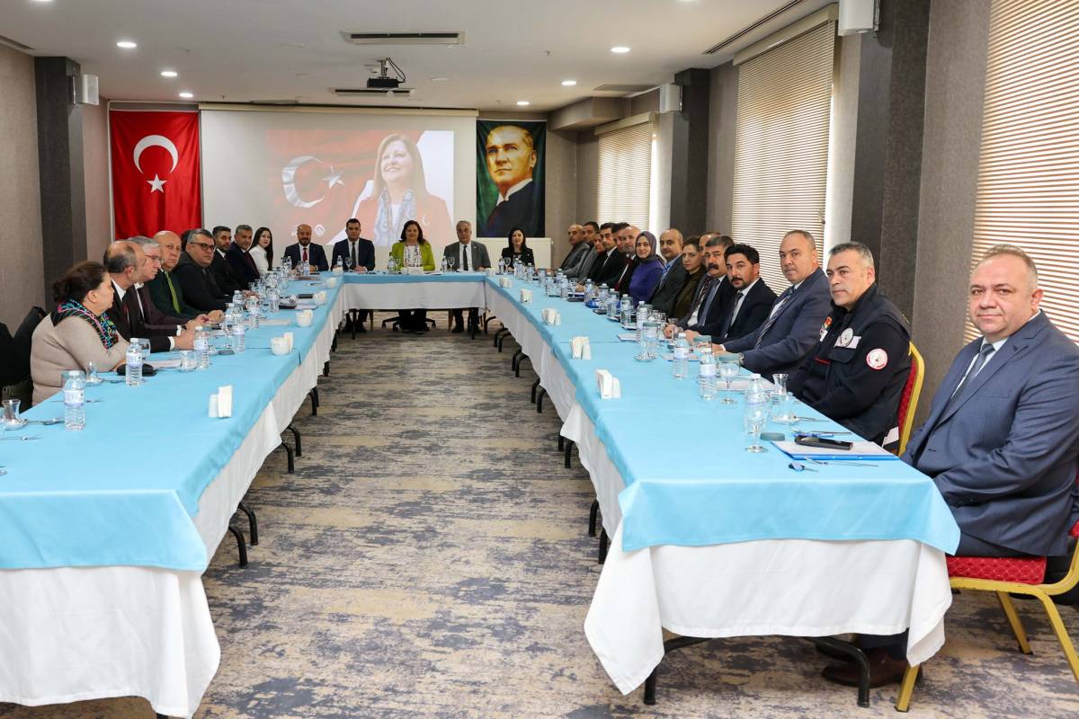 Başkan Köksal, Birim Müdürleriyle Toplantı Gerçekleştirdi