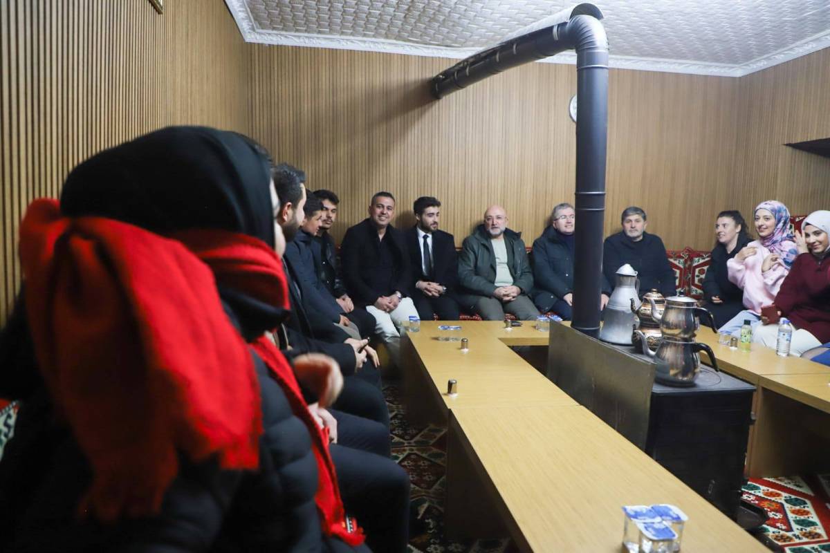 Başkan Şahin, Frig Vadisi’nde AKÜ Öğrencileriyle Buluştu