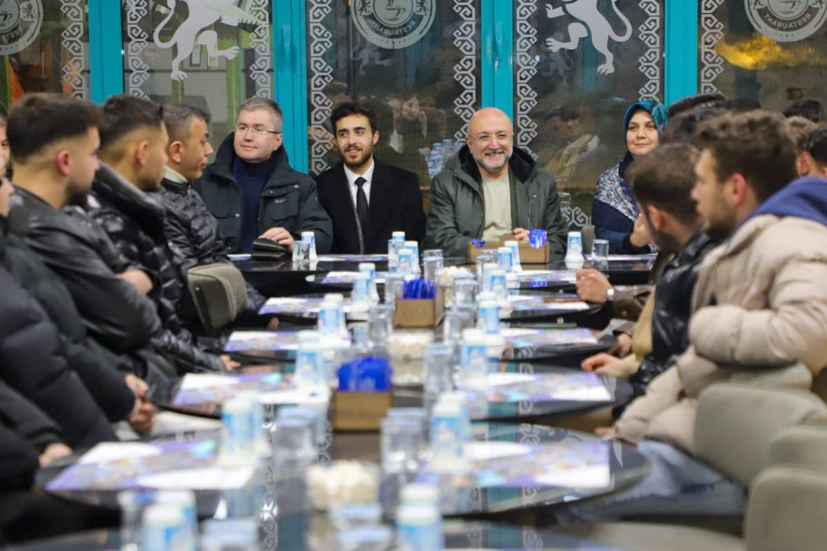 Başkan Şahin, Frig Vadisi’nde AKÜ Öğrencileriyle Buluştu